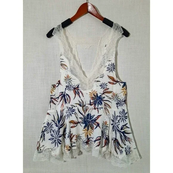 Free People Intimates Romantic Feminine Lace Trim Floral Baby Doll SZ X-Small - Picture 5 of 16